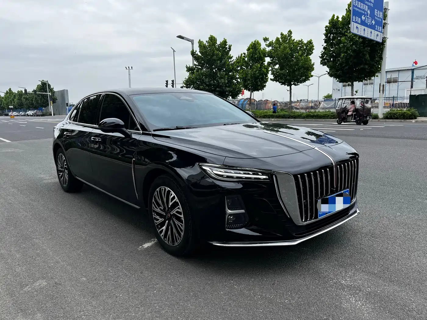 Hongqi H5 2024 2.0T Automatic Smart Connect Flag Smooth Edition фото 3