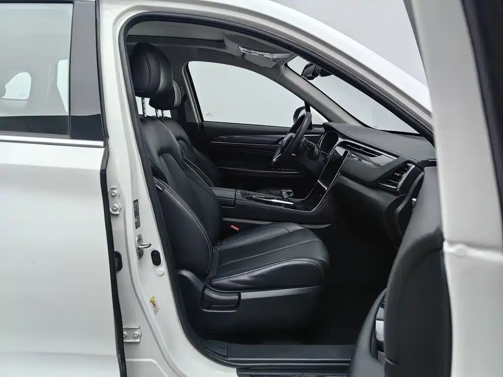 GAC Trumpchi Trumpchi GS5 2021 2021 Advanced 270T Tech Zhiling Edition