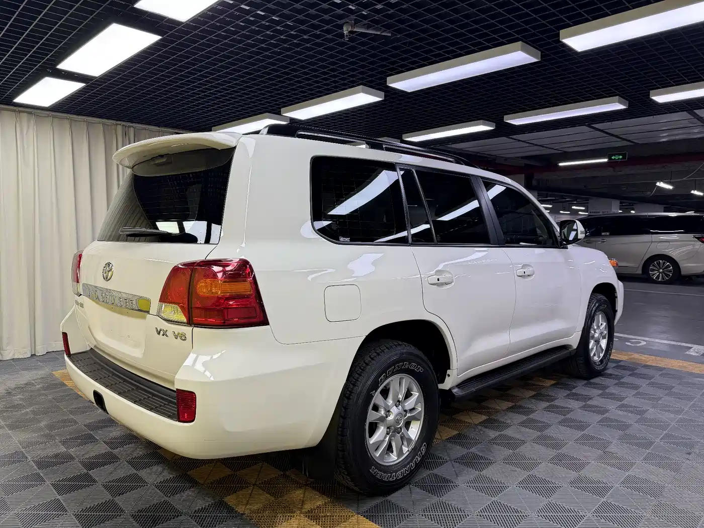 Toyota Land Cruiser 2012 4.0L Automatic VX фото 11