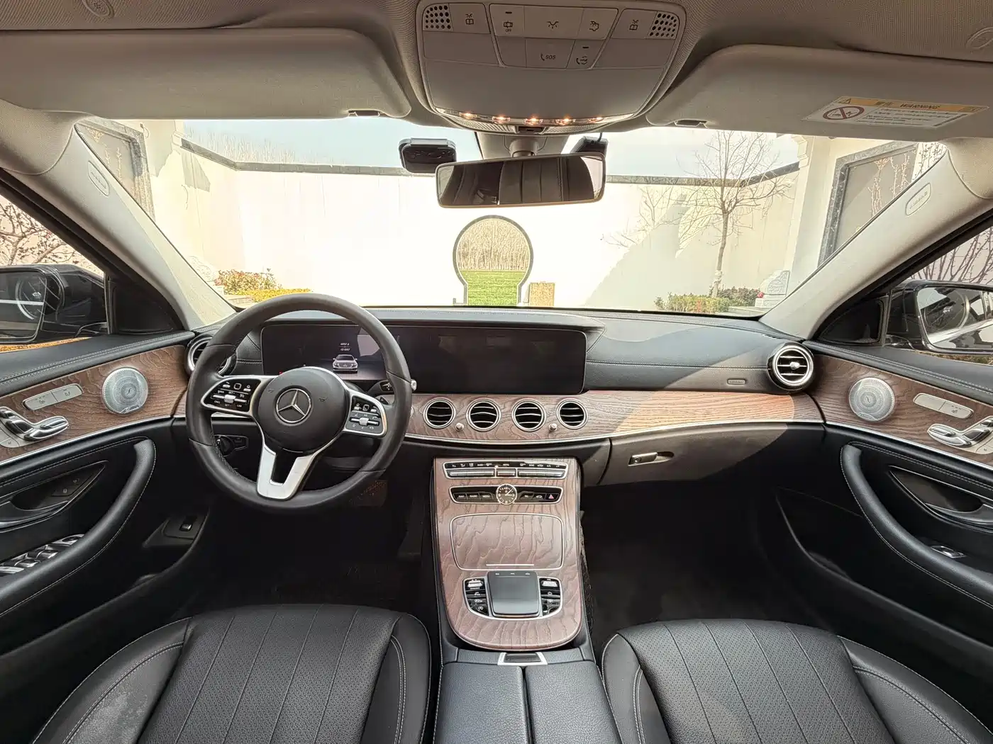 Mercedes-Benz E-Class 2020 E 300 L Luxury Model фото 5