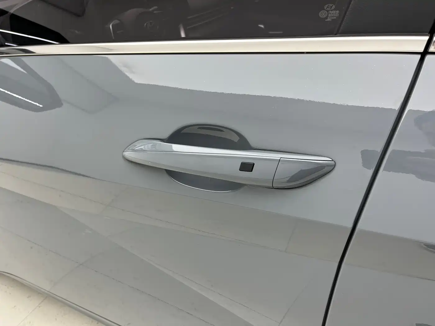 Hyundai Elantra 2022 1.5L CVT LUX Premium Edition фото 19