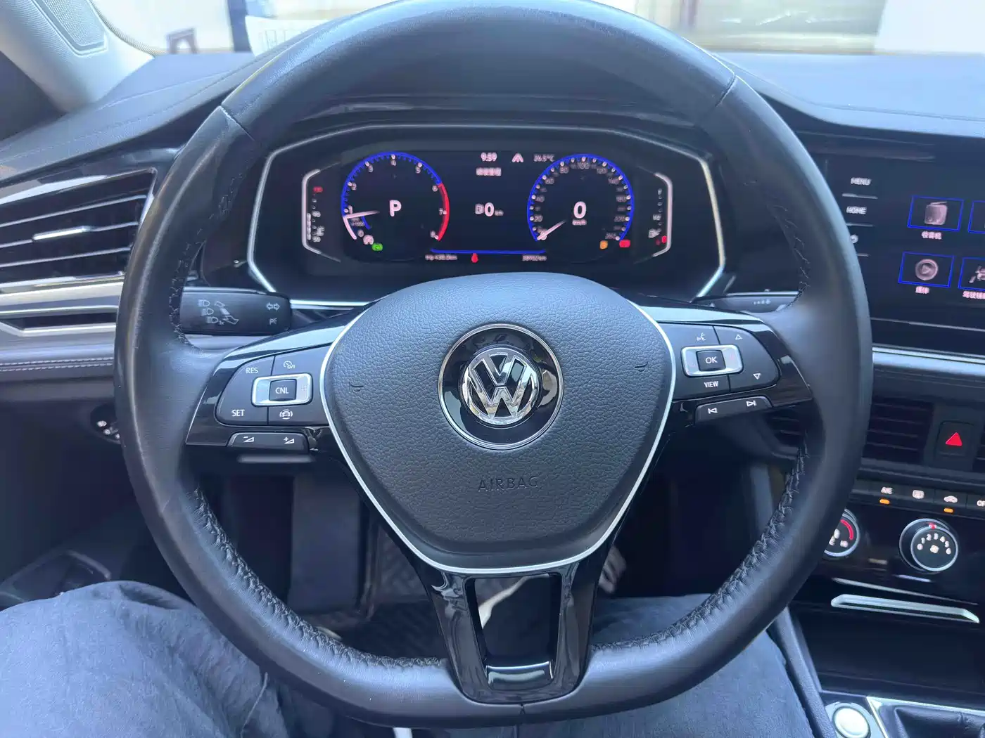 Volkswagen Sagitar 2022 280TSI DSG Surpassing Edition фото 12