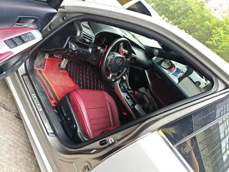 Lexus IS 2019 2017 300 F SPORT