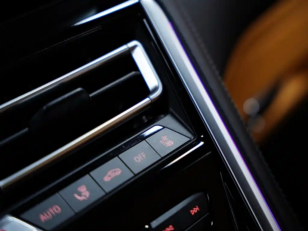 BMW M8 2021 2020 M8 4-Door Coupe Thunder Edition