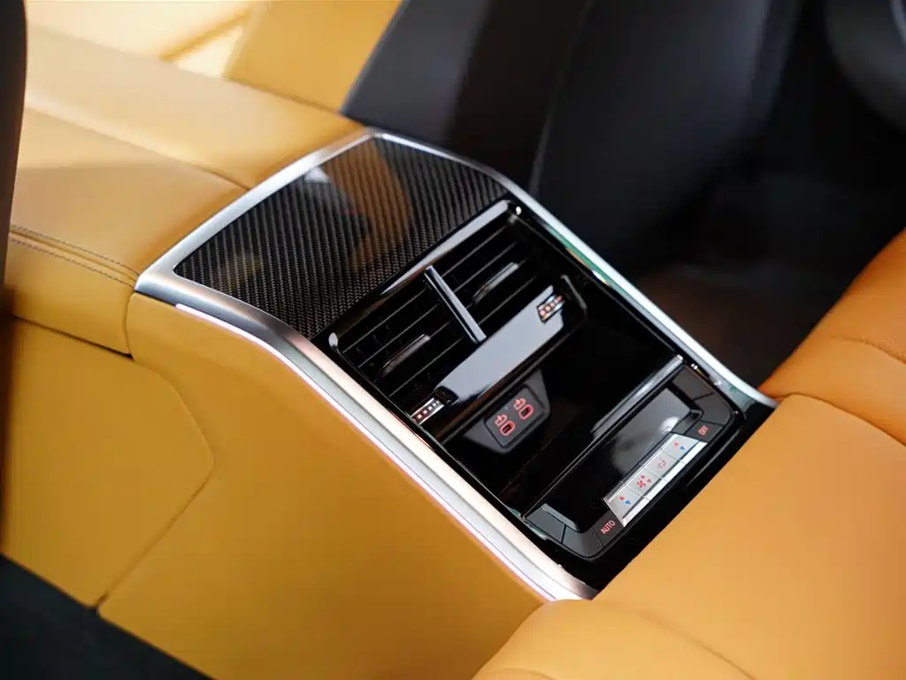 BMW M8 2021 2020 M8 4-Door Coupe Thunder Edition