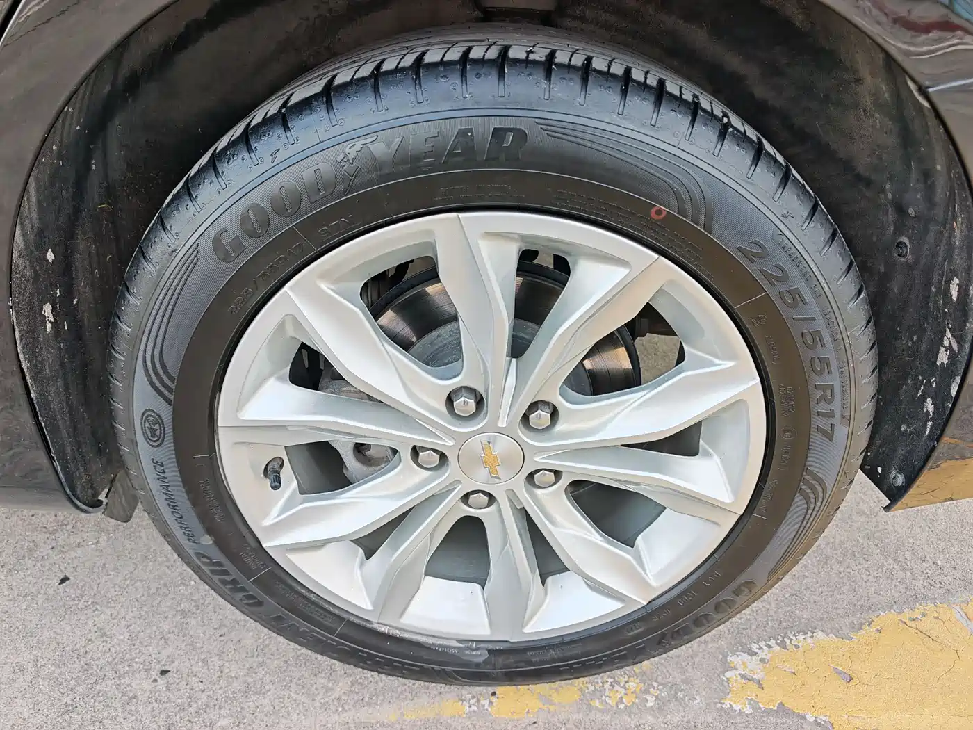 CHEVROLET MAI RUIBAO XL