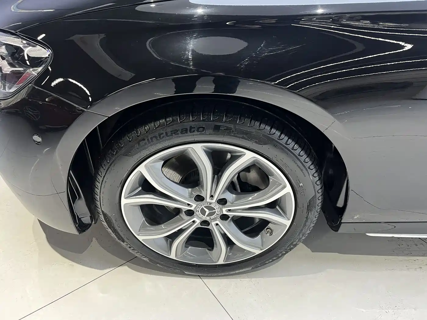 Mercedes-Benz E-Class 2023 E 300 L Sport Fashion фото 13