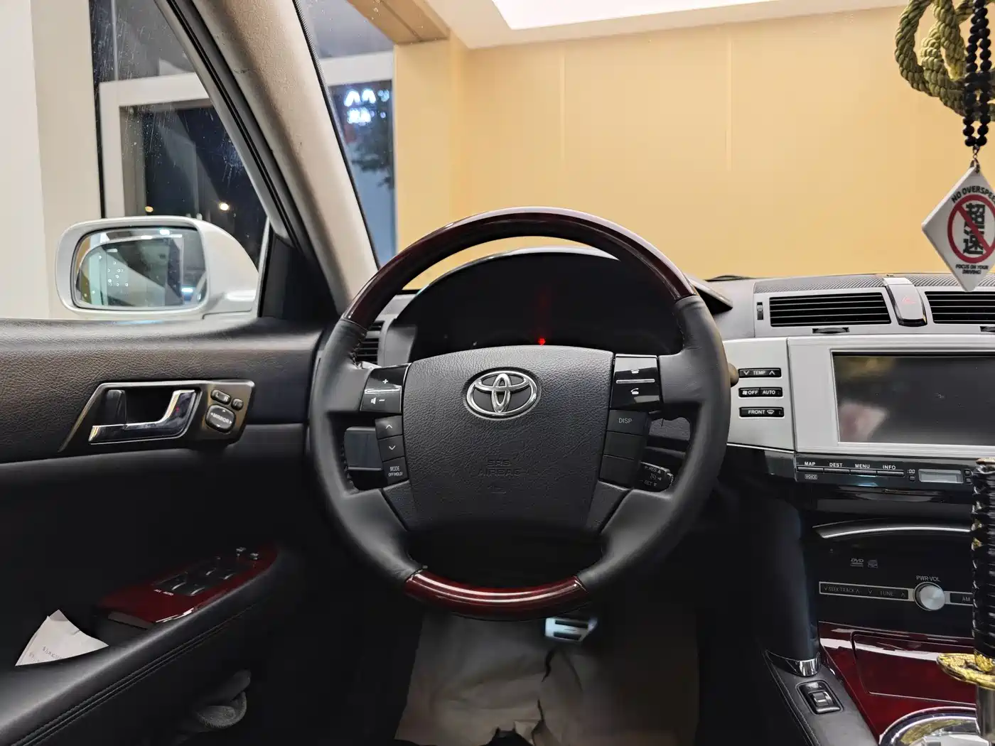Toyota Reiz фото 14