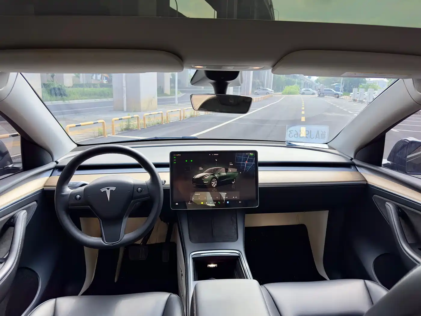 Фото 13 - Tesla Model Y