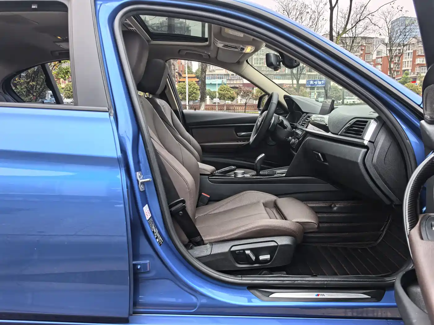 BMW 3 Series 2019 320Li M Sport Package фото 6