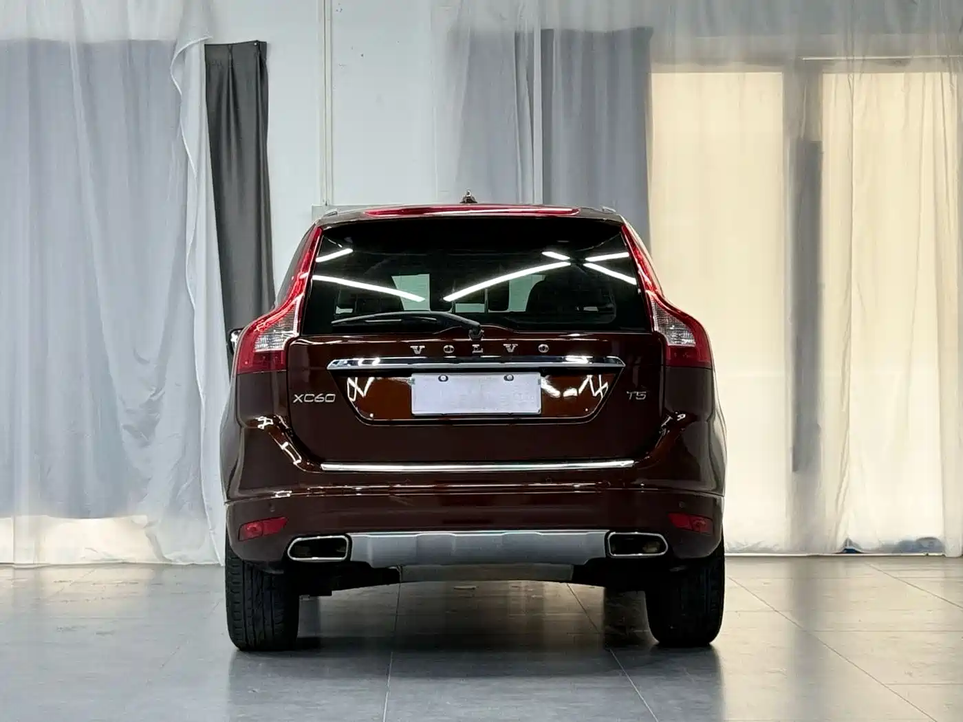 Фото 6 - Volvo XC60