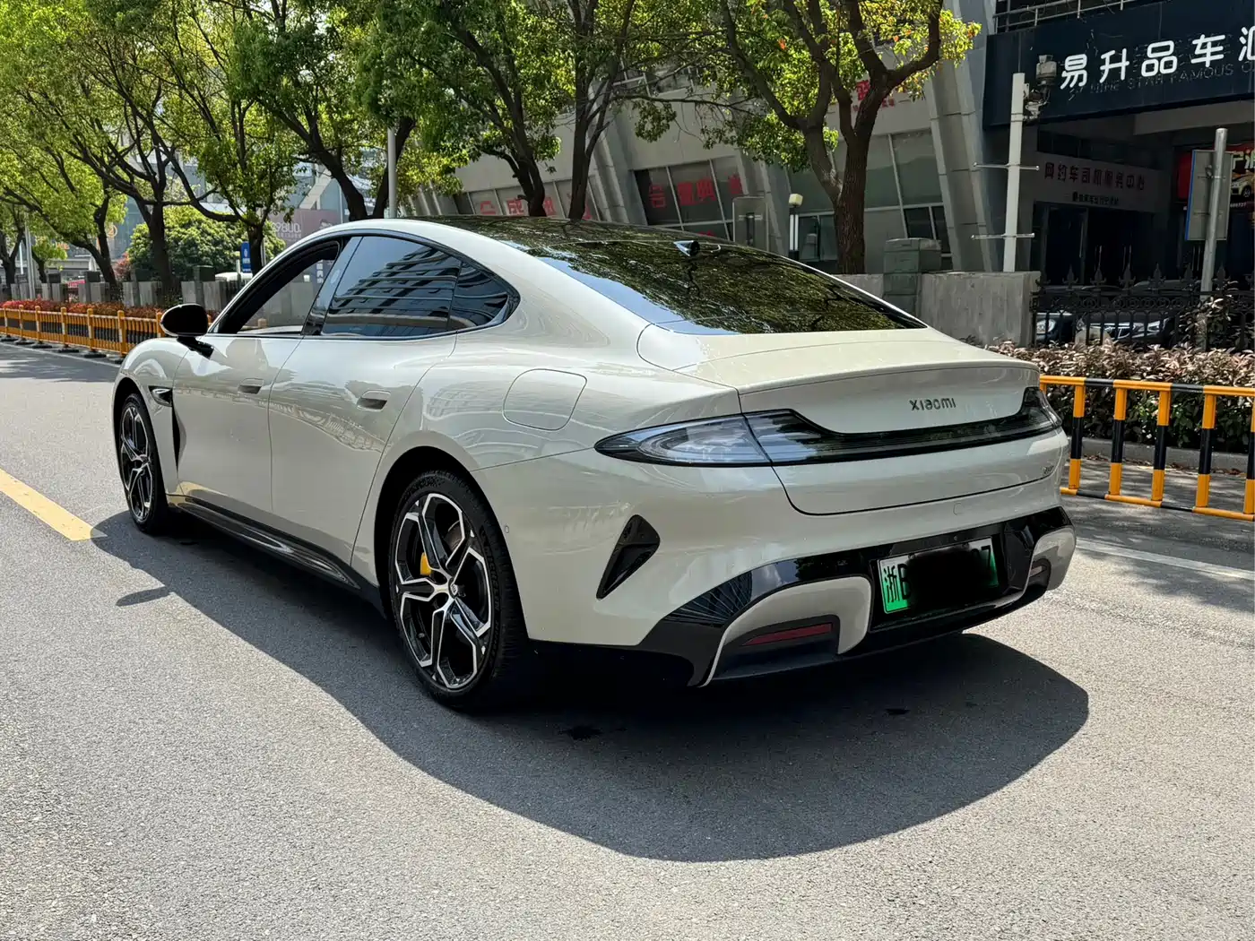 XIAOMI CAR XIAOMI SU7