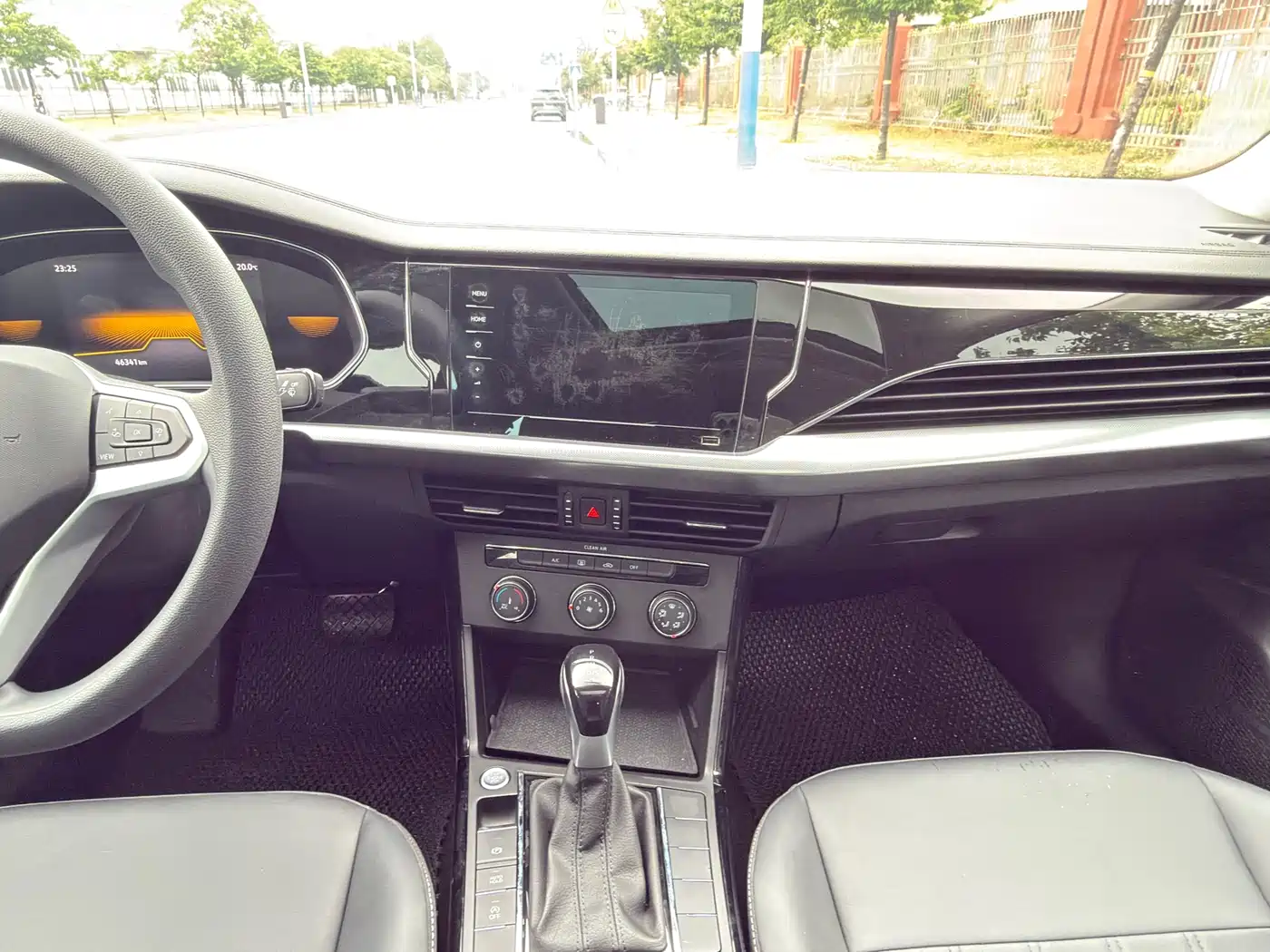 Volkswagen Passat 2025 Outstanding 280TSI Business Edition фото 16