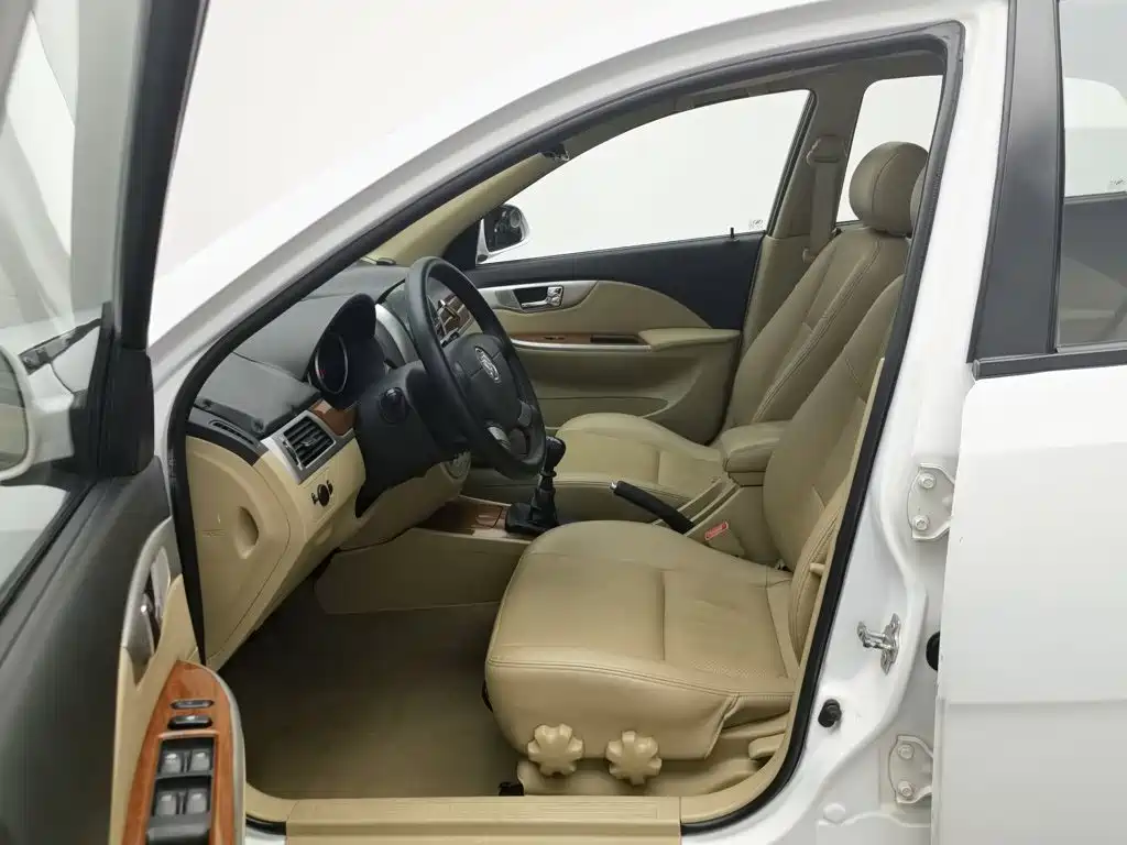 Photo 10 - Buick Excelle