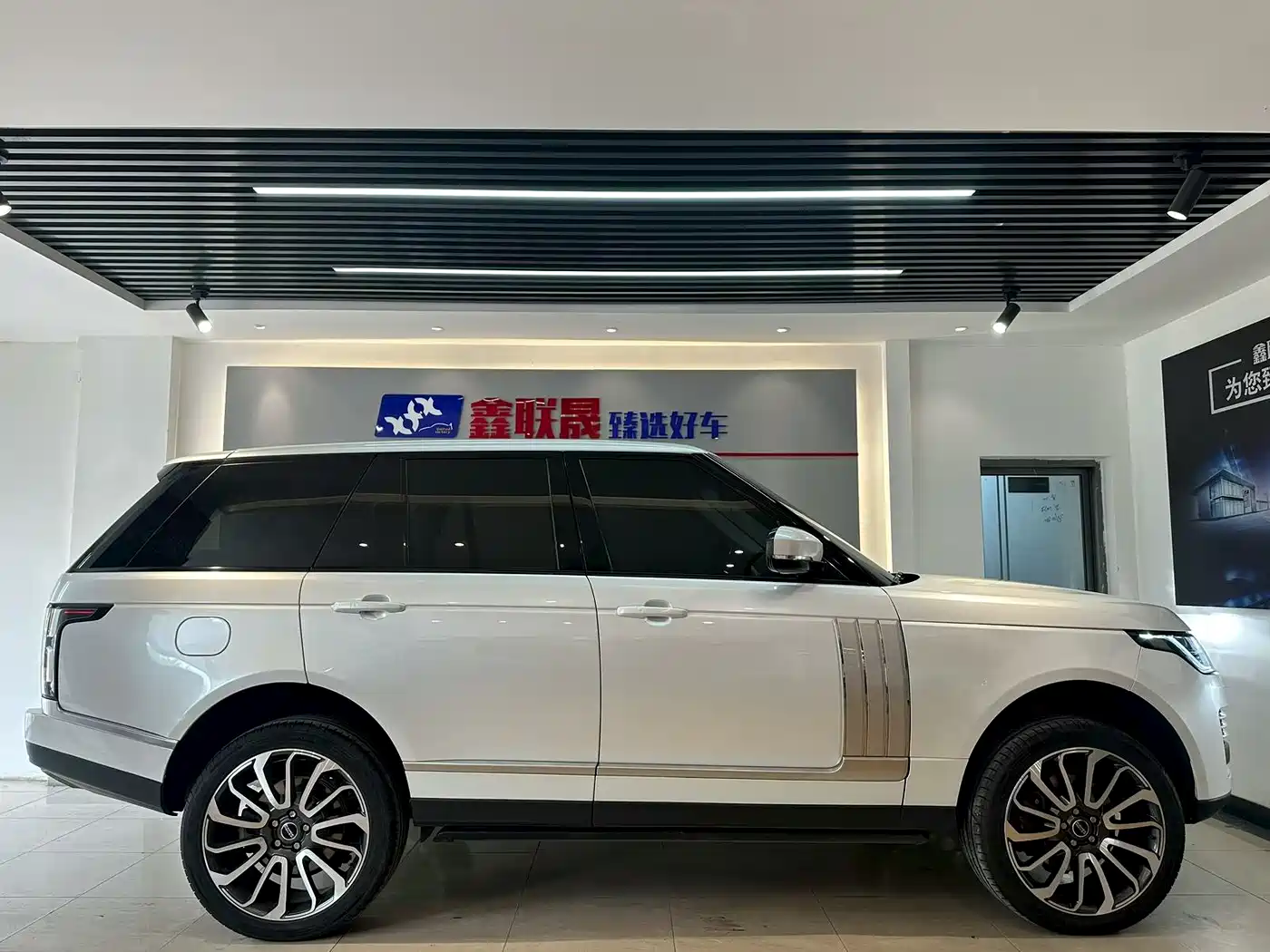 Фото 4 - Land Rover Range Rover