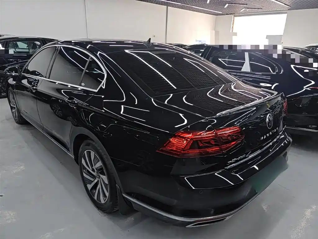 Volkswagen Magotan GTE Plug-in Hybrid 2022 GTE Luxury фото 5
