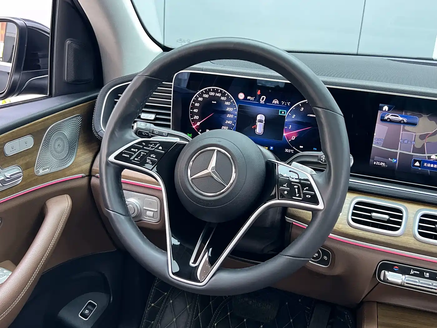 Mercedes-Benz GLE 2024 GLE 450 4MATIC Fashion фото 10