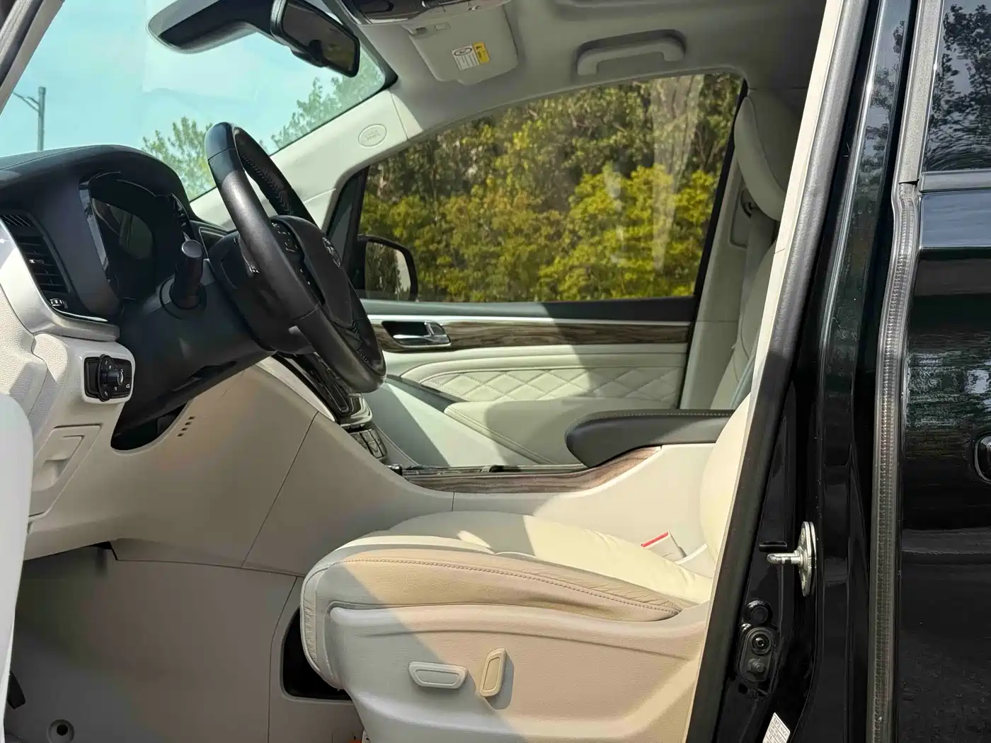 Photo 4 - GAC Trumpchi Trumpchi M8