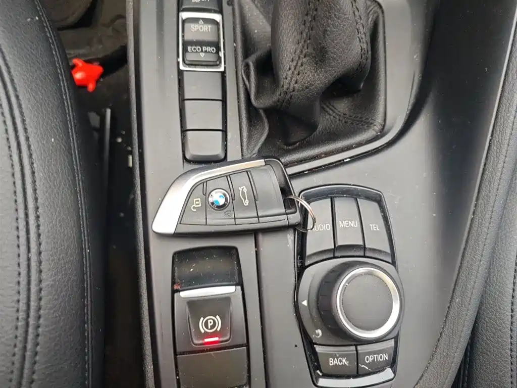 BMW X1 2016 sDrive18Li Fashion Model фото 12