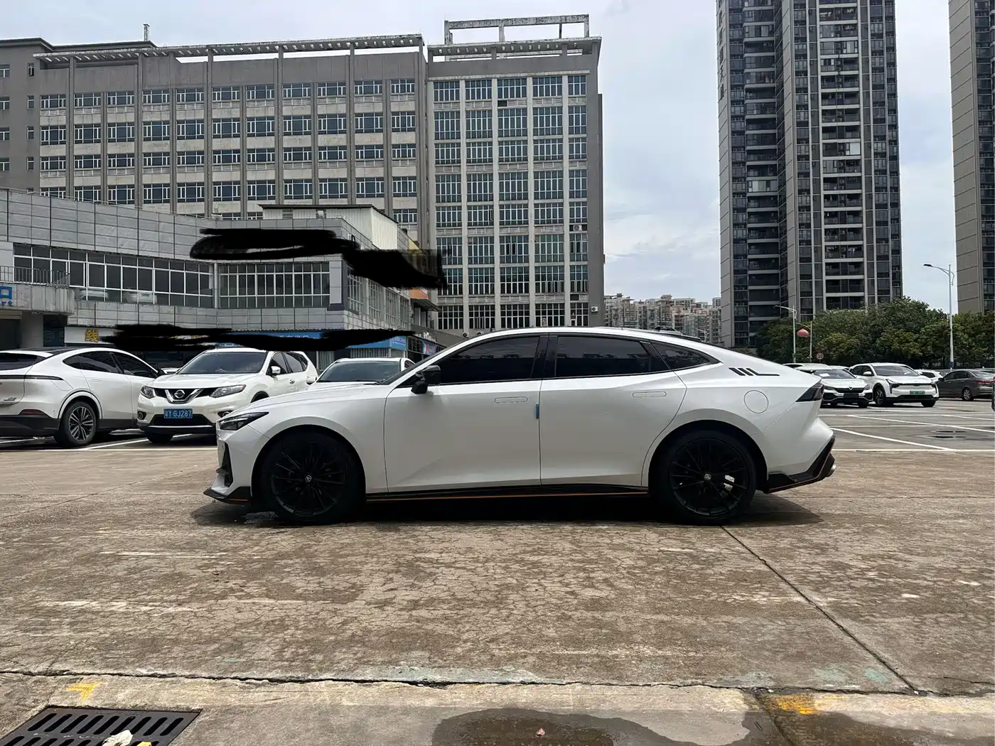 Фото 7 - Changan UNI-V