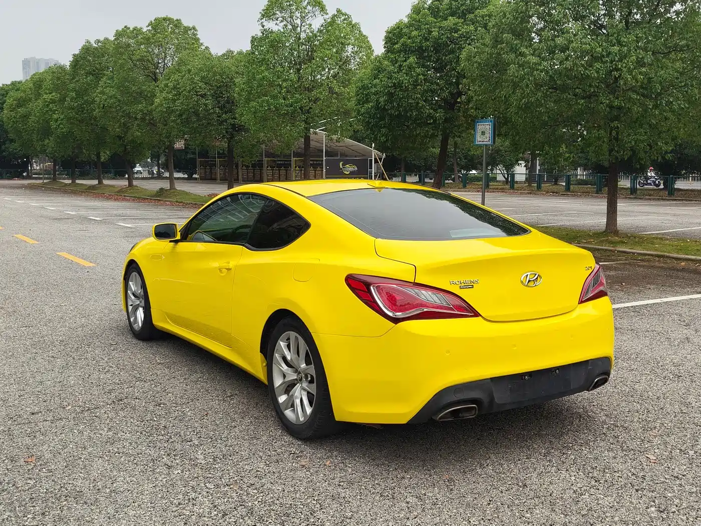 Hyundai Genesis Coupe 2013 2012 2.0T Automatic Elegant Edition