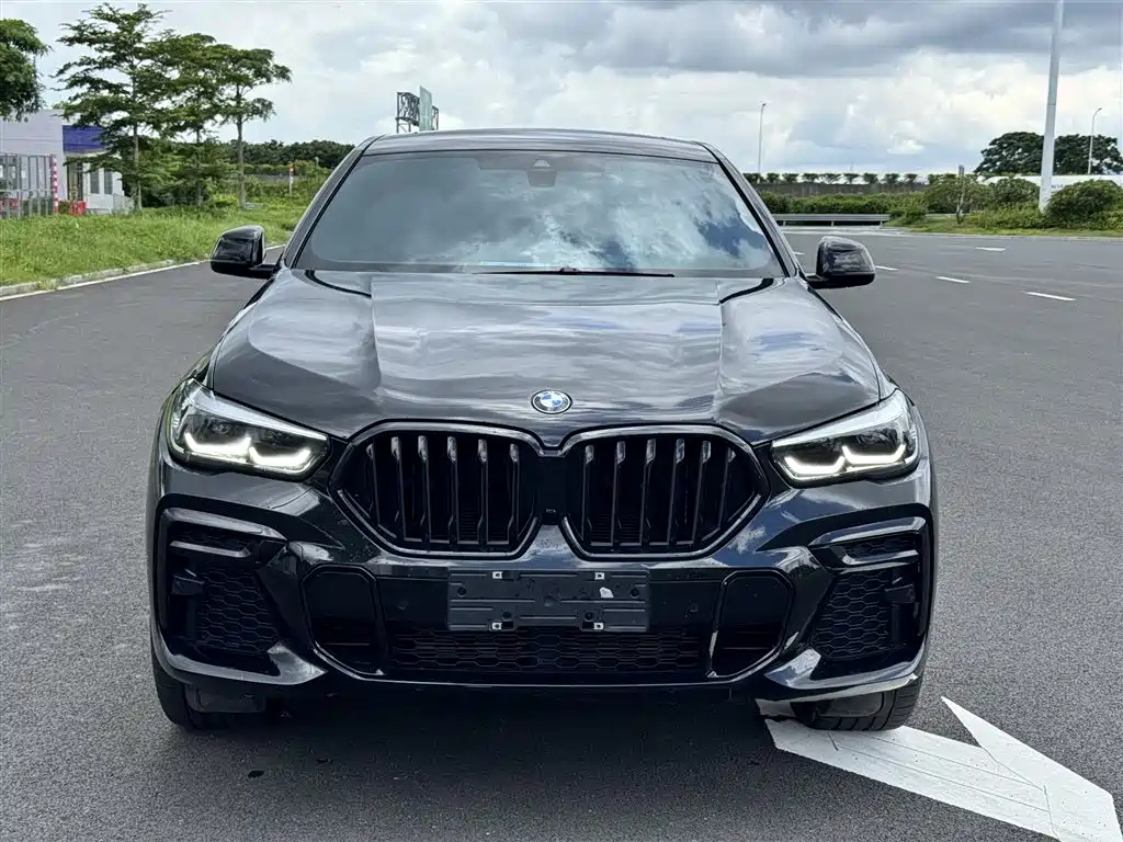 BMW X6 2023 2022 Facelift xDrive30i M Sport Package