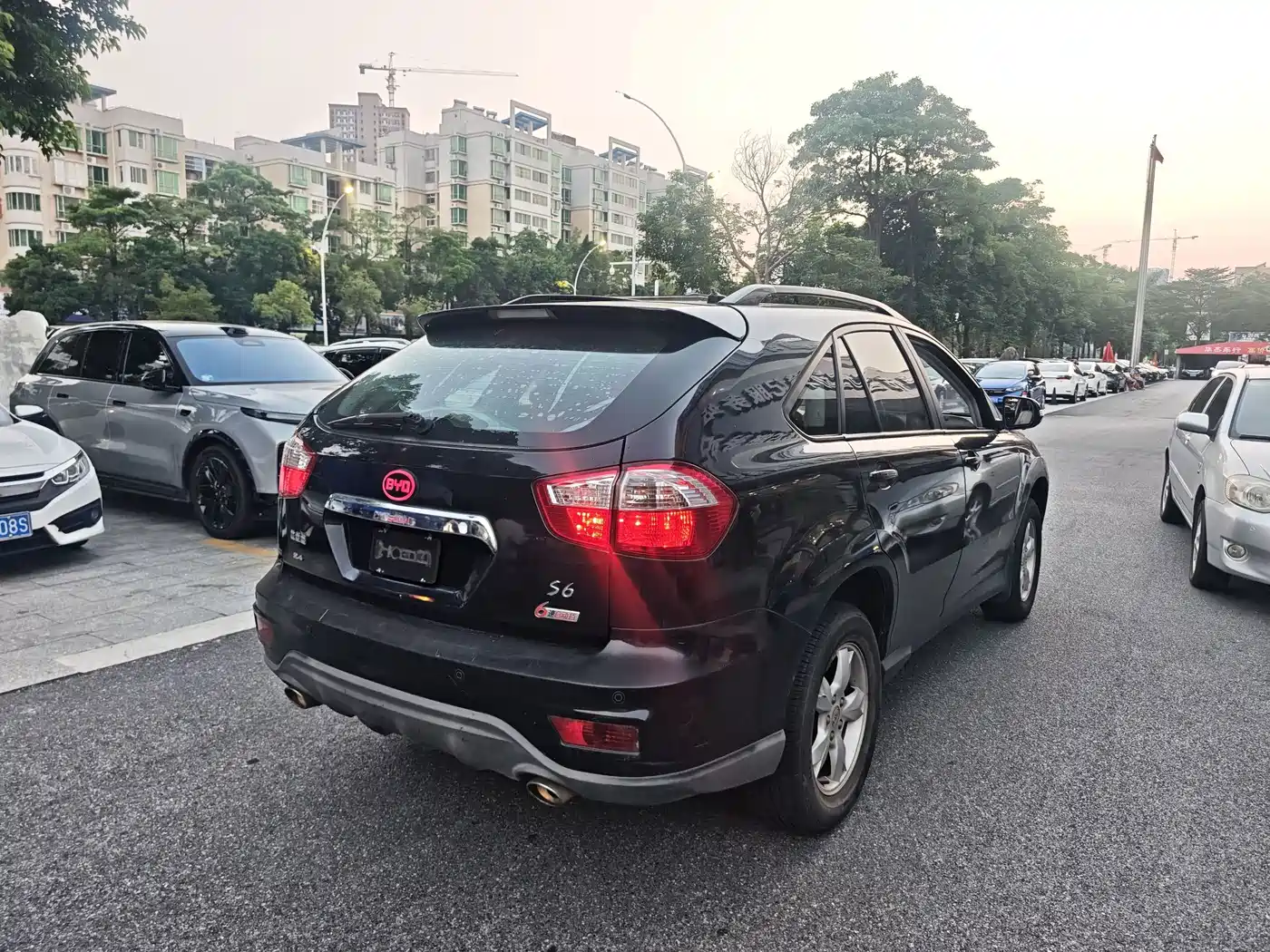 BYD S6 2014 2014 2.4L Automatic Premium 5-seater