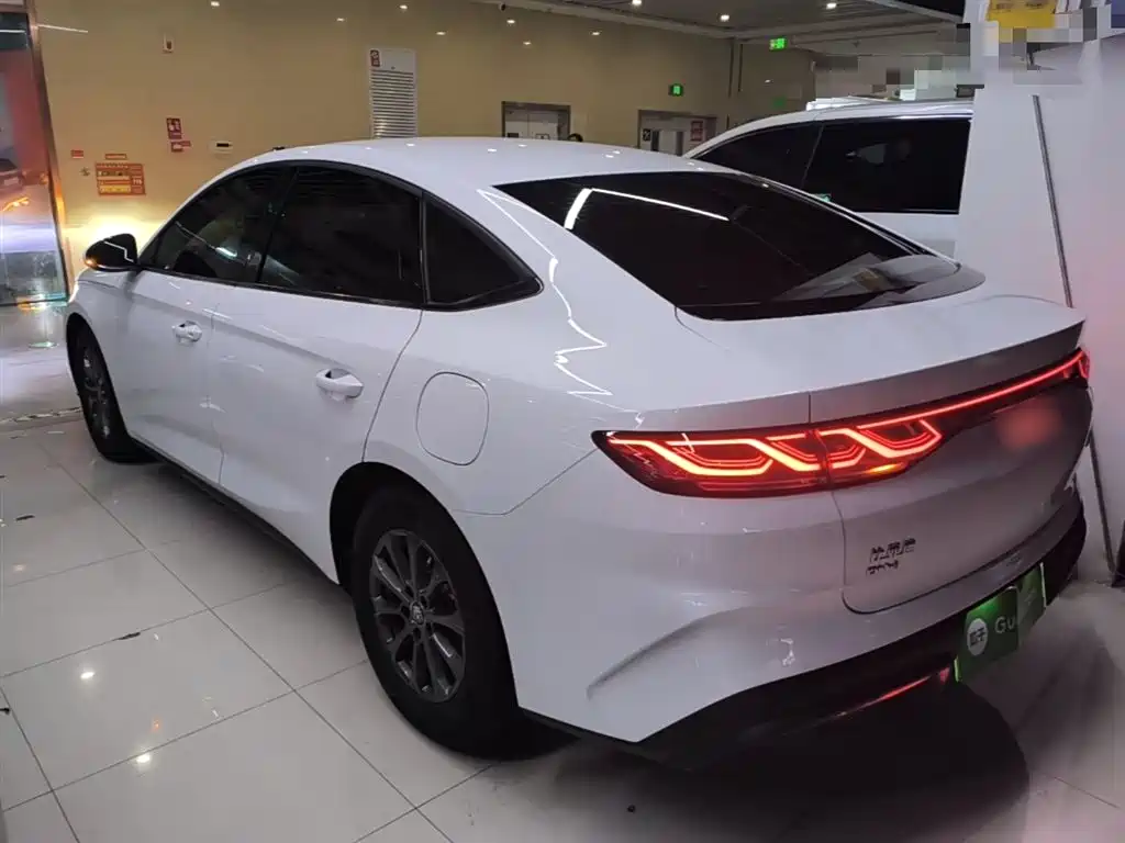 BYD Qin L 2024 DM-i 80KM Leading Edition фото 5