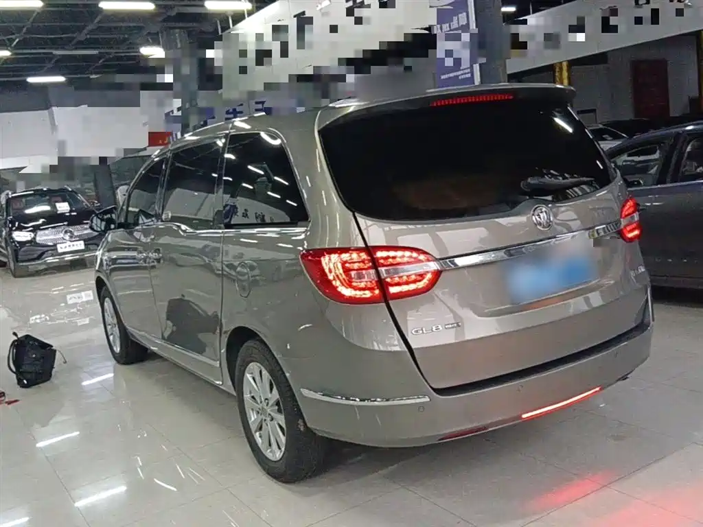 Buick GL8 2017 25S Luxury China V фото 5