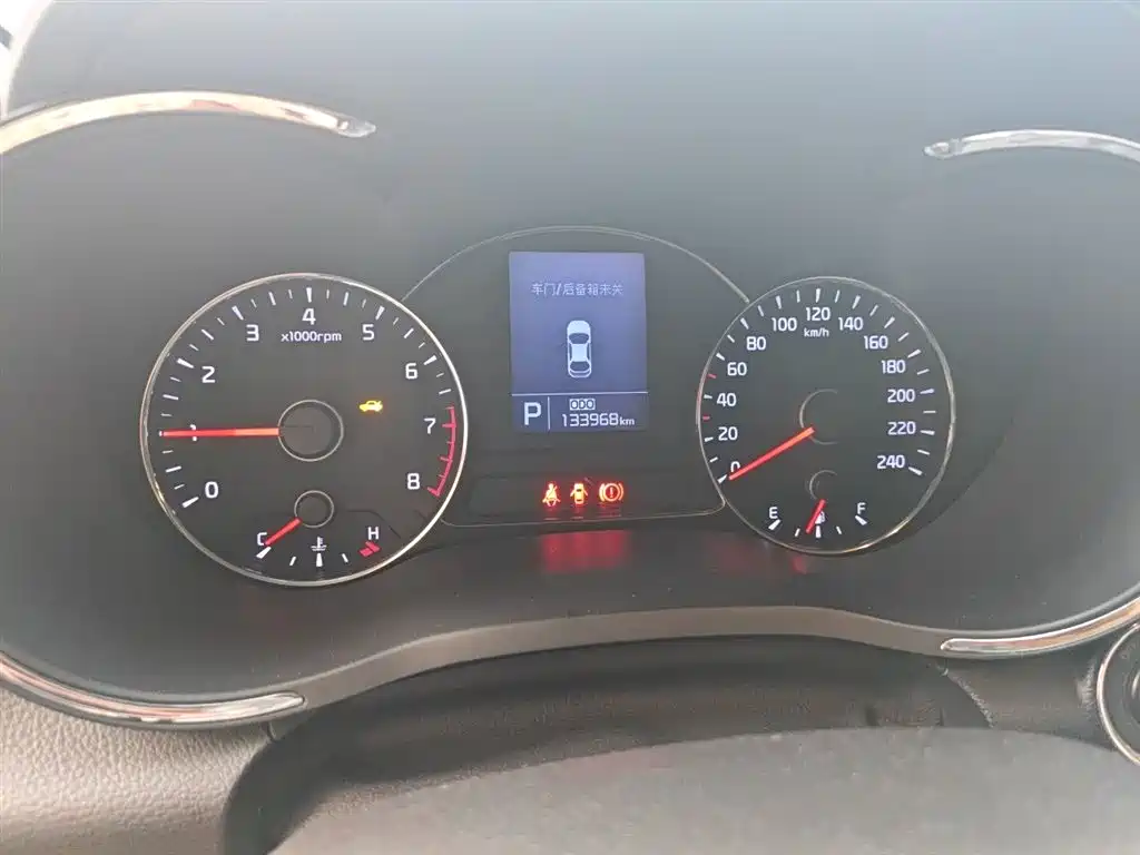 Kia K3 2015 1.6L Automatic GLS фото 9