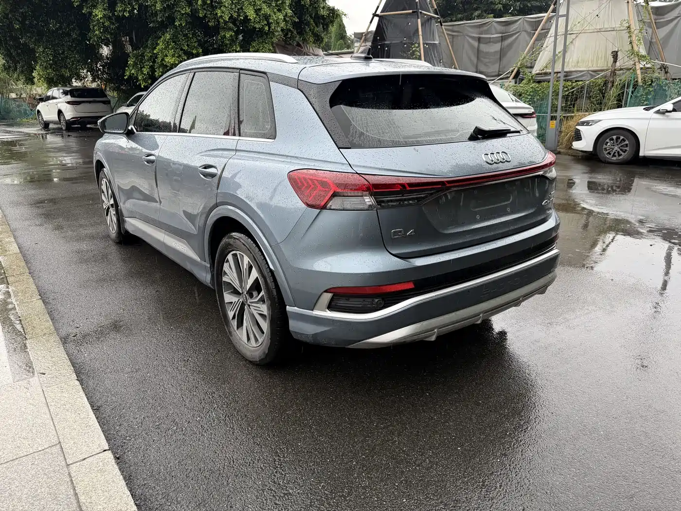 Audi Q4 e-tron 2022 2022 40 e-tron Pioneer Edition