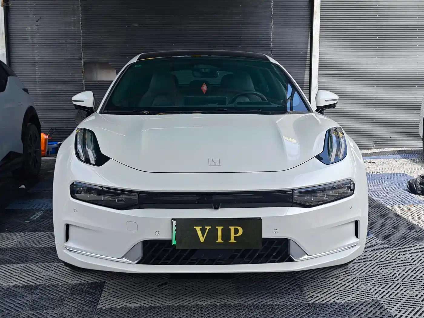 ZEEKR EXTREME KRYPTON 001