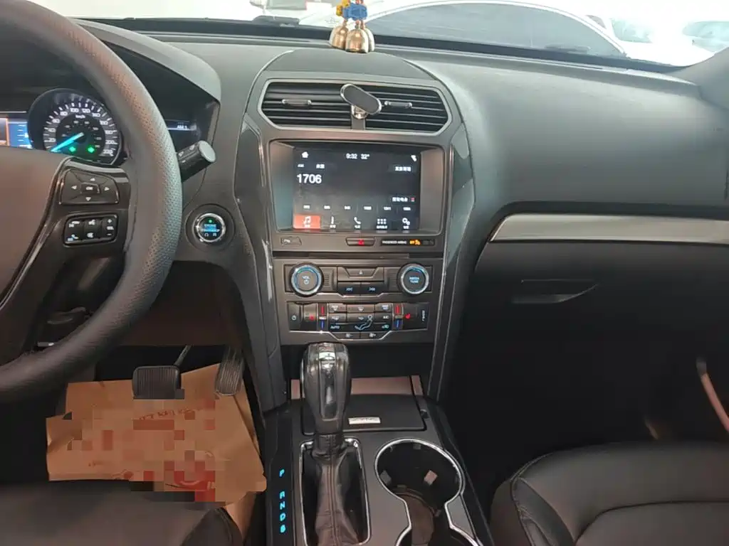 Ford Explorer (Import) 2018 2017 2.3T Trend Edition