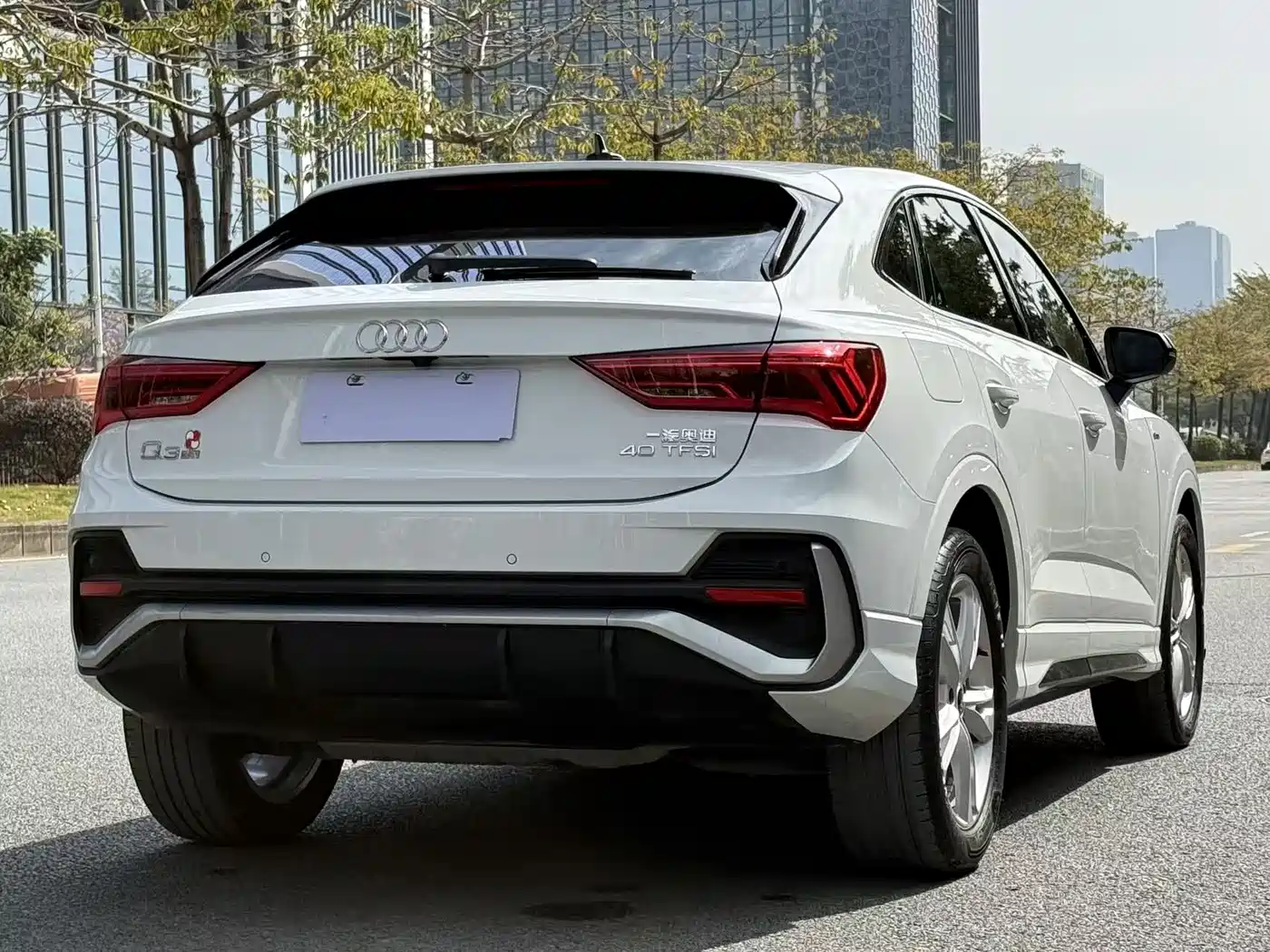 Audi Q3 Sportback 2023 40 TFSI Fashion фото 19