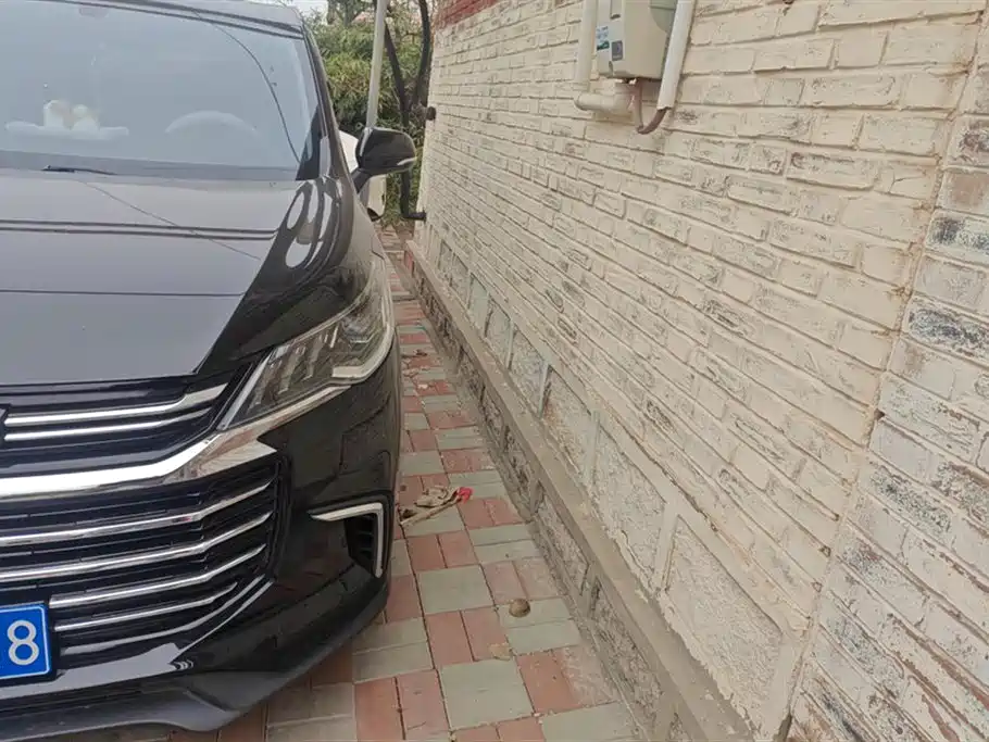 SAIC MAXUS CHASE G50