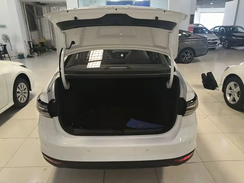 Volkswagen Lavida 2026 2025 New Edge 1.5L Outstanding New Ease