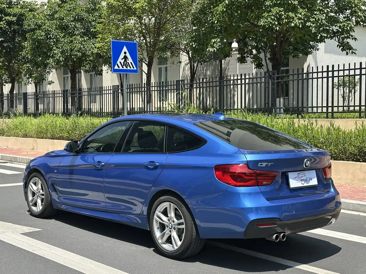 BMW 3 Series GT 2016 320i Fashion Style фото 4