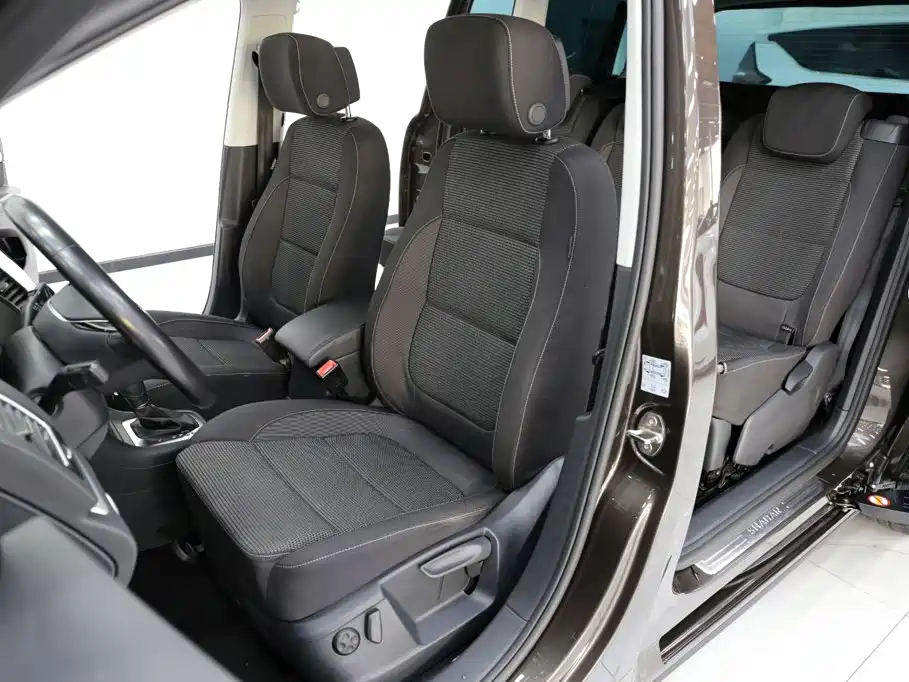 Volkswagen Sharan 2017 2016 380TSI Comfort 7-seater