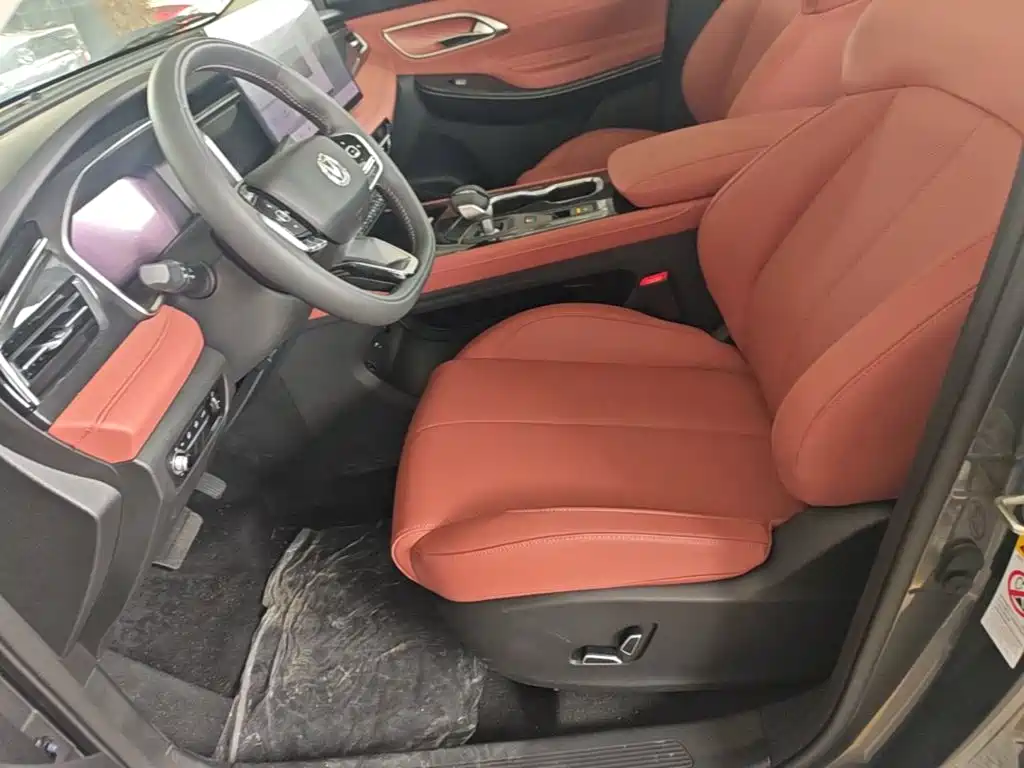 Changan CS75 2025 2025 PRO 1.5T Premium 7-Seater