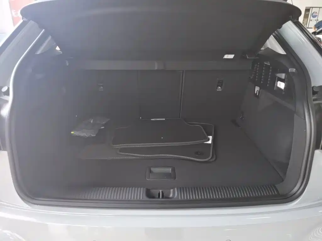 Audi Q2L 2026 2025 35TFSI Fashion Dynamic