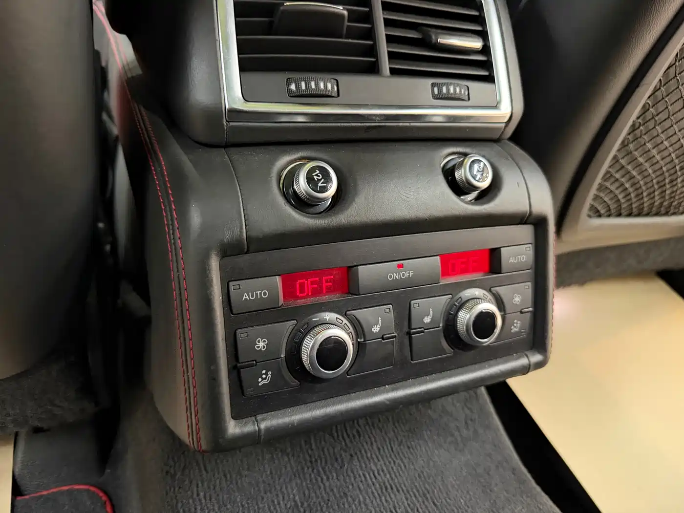 Audi Q7 2011 3.0 TFSI Exclusive (200kW) фото 14