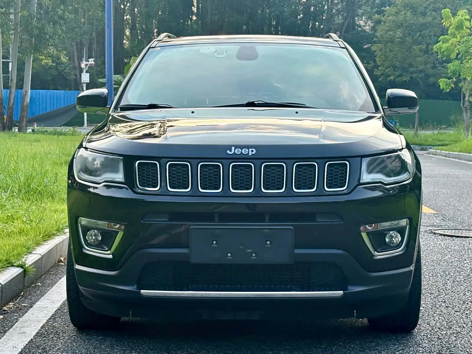 Photo 2 - Jeep Compass