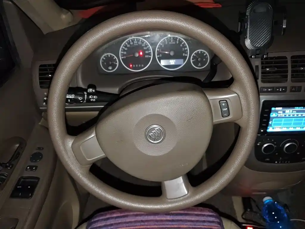 Buick GL8 2014 2.4L Classic Edition фото 3