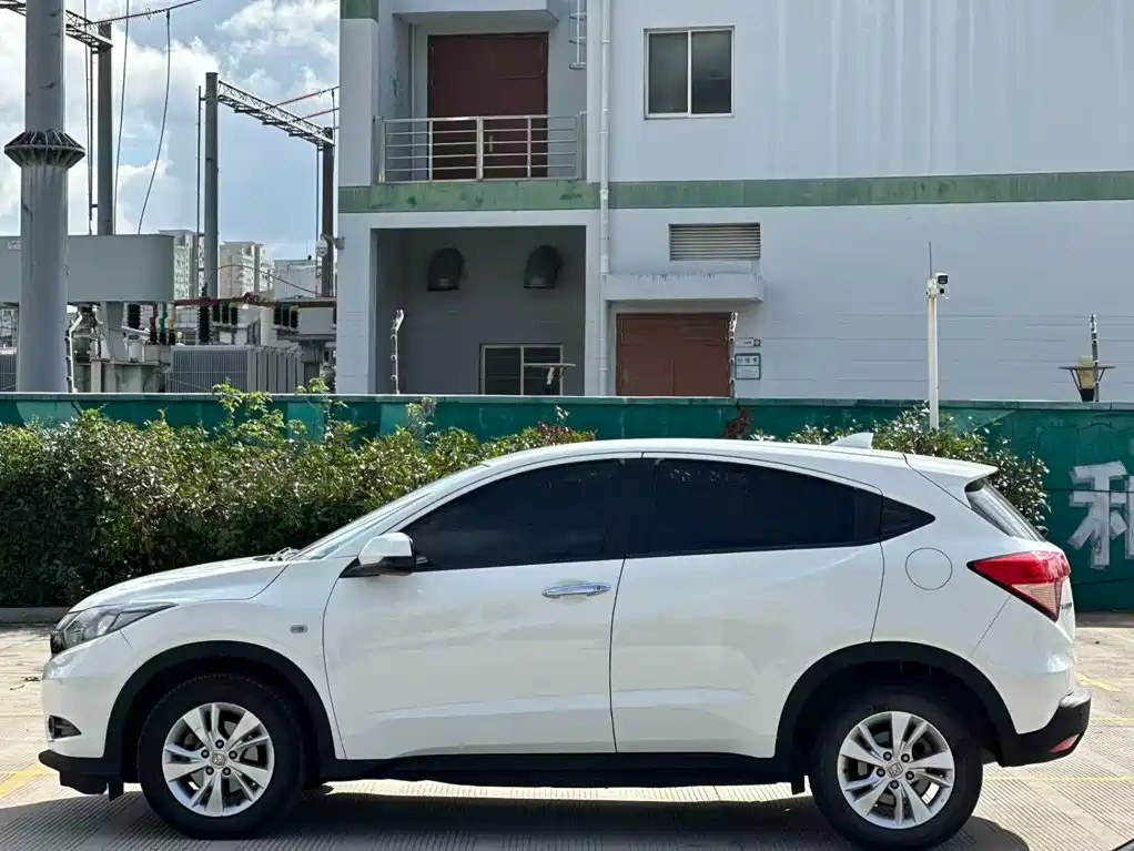 Honda Vezel 2016 2015 1.5L CVT 2WD Comfort