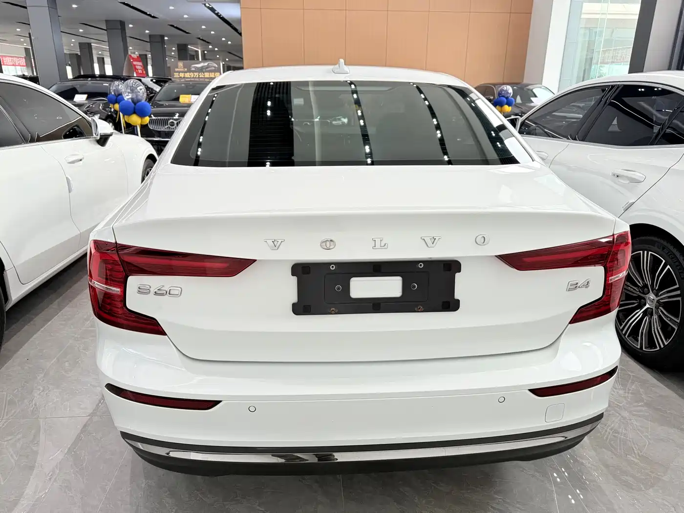 VOLVO S60