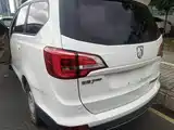 Фото 23 - Baojun 730