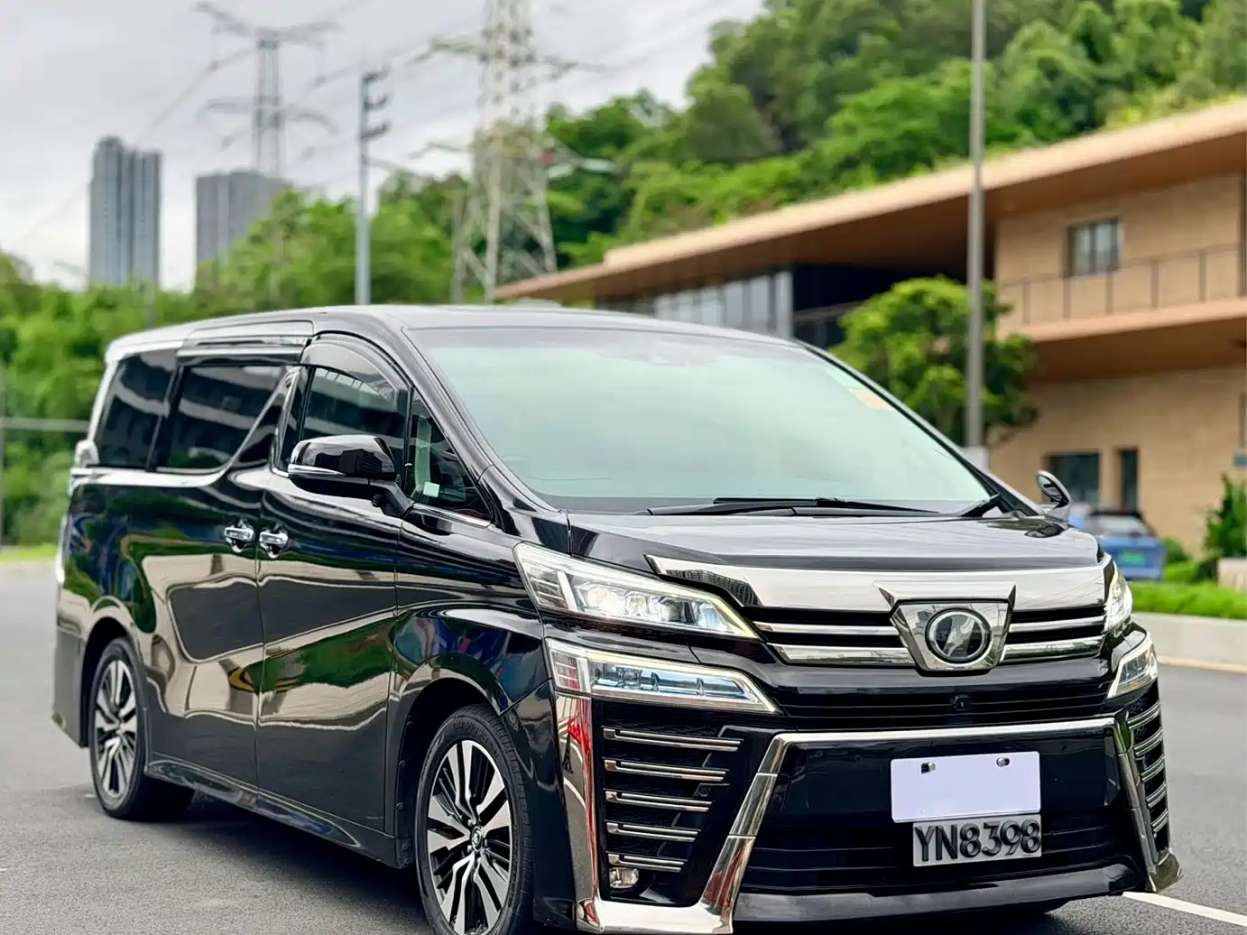 Toyota Vellfire 2019 2019 Hybrid 2.5L HV Luxury Edition