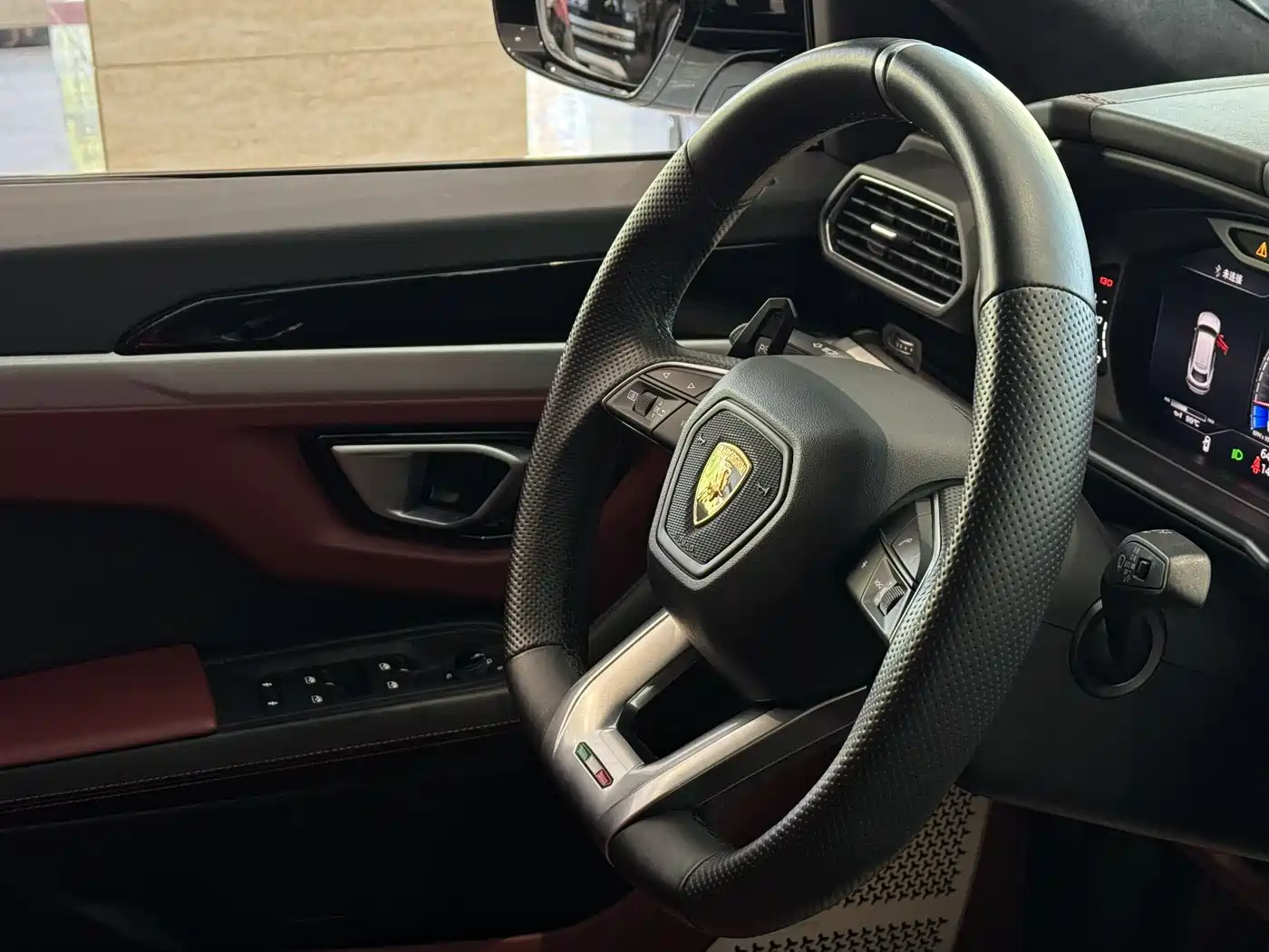 Lamborghini Urus 2018 4.0T V8 фото 15
