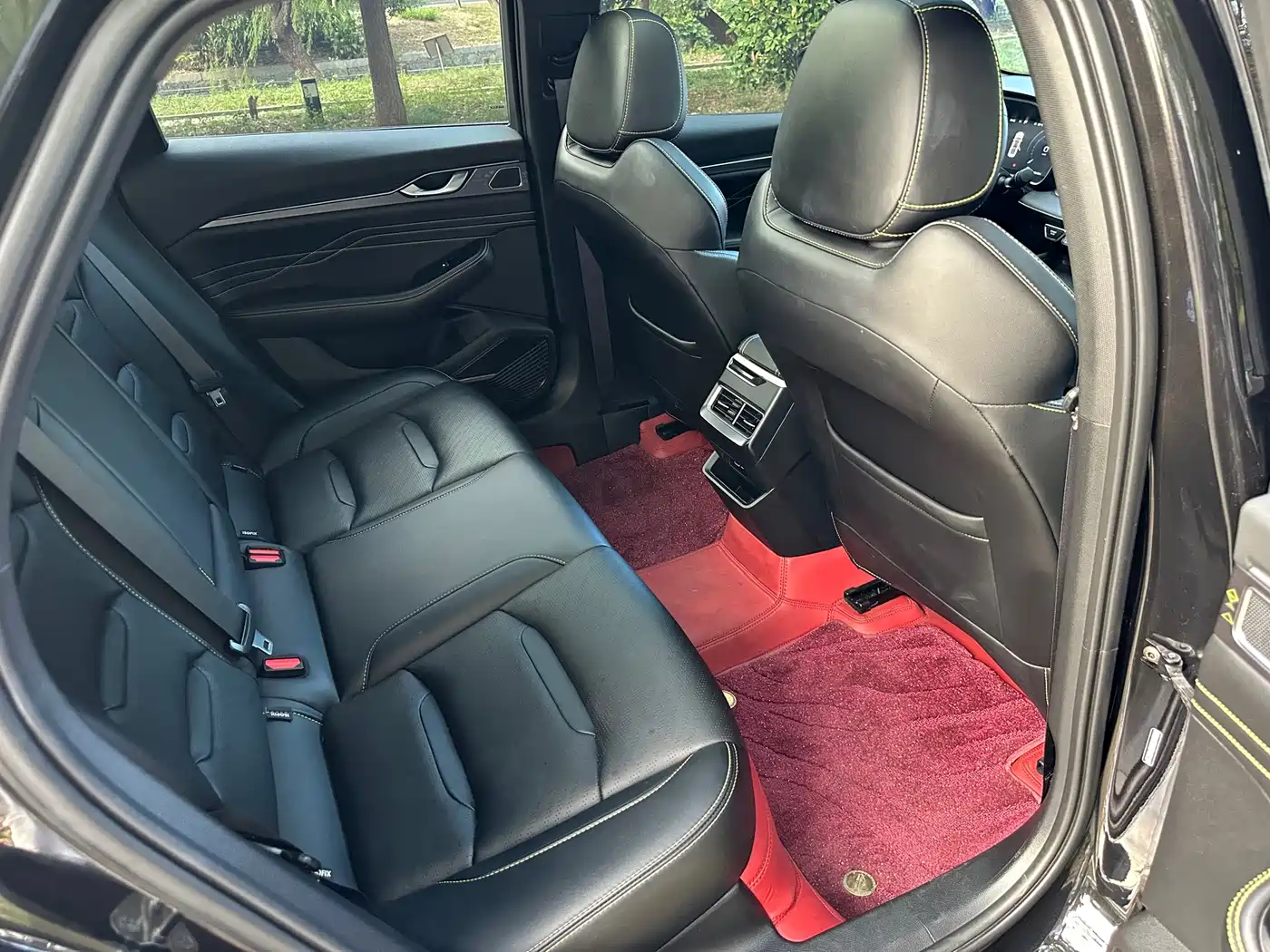 Фото 8 - Geely Preface