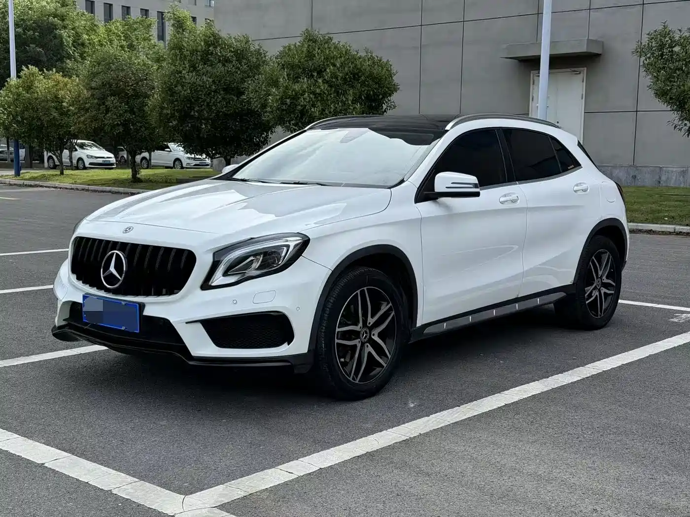 Mercedes-Benz GLA 2017 GLA 200 Fashion